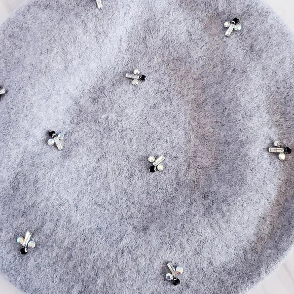 Chico's Rhinestone Bee Beret Hat Gray Grey Slate One Size Wool Blend - Picture 5 of 7
